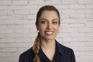 DR. SOLMAZ SHARIAT DENTIST